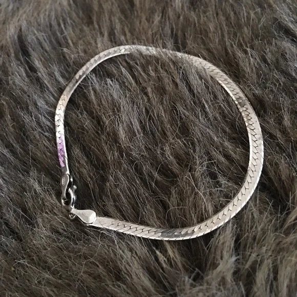 Vintage Italy 925 SS flat herringbone bracelet - Picture 5 of 7